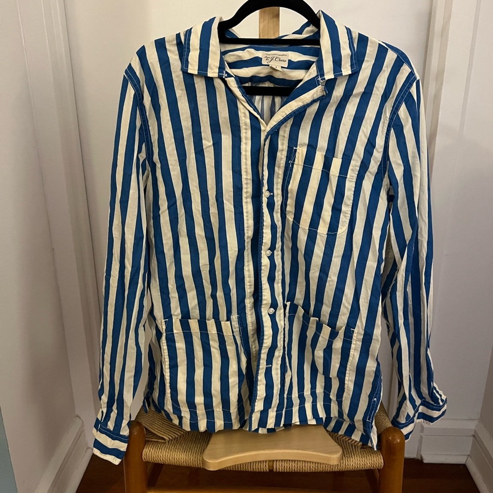 Men’s Blue and White Striped Button-Up Shirt